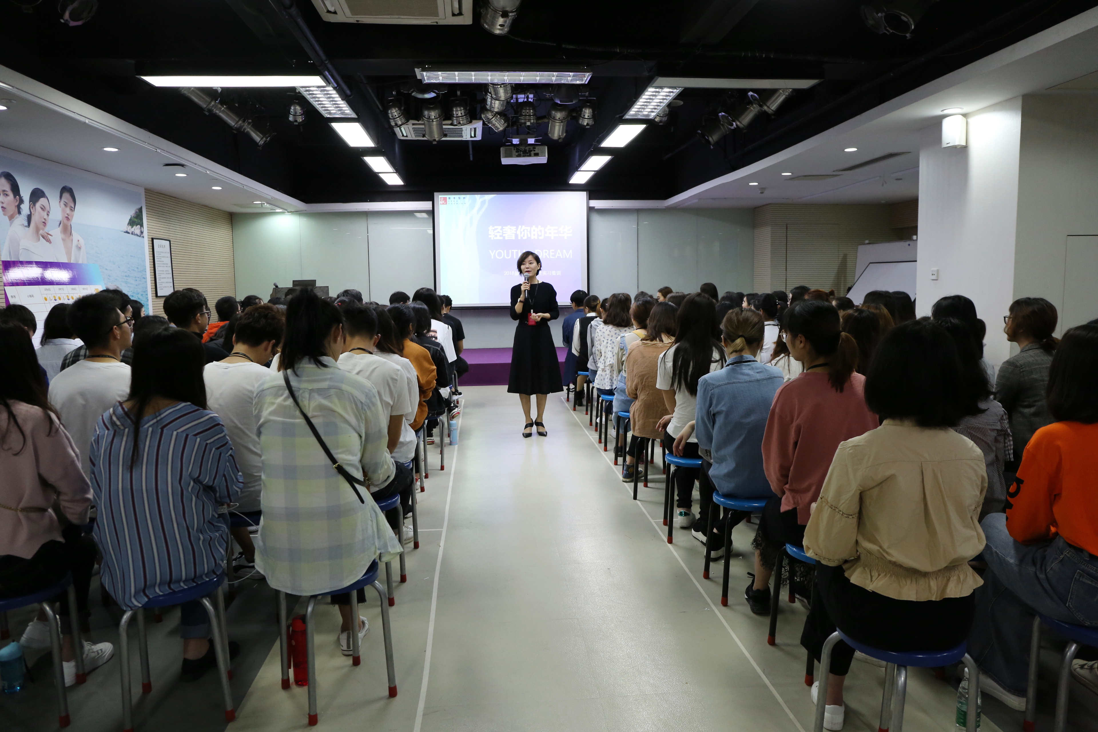 DI8A9230_副本.jpg DI8A9230_副本.jpg